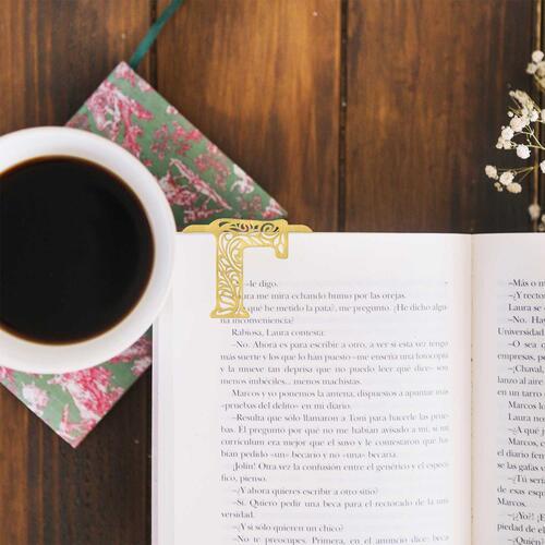 Метален книгоразделител Буква Г